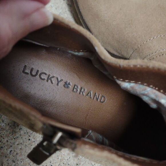 👍 Lucky Suede Booties Size 6.    A2 - Picture 5 of 8